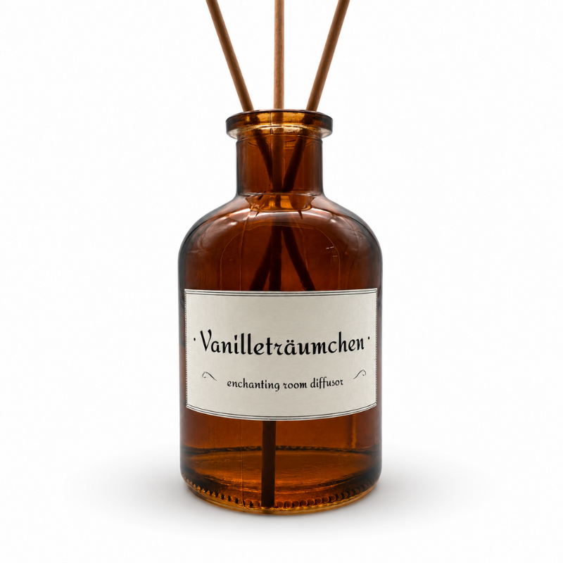 Raumduft "Vanilleträumchen" 100 ml in braunem Glasfläschchen mit Rattan-Stäbchen