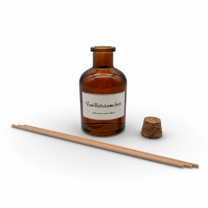 Raumduft "Vanilleträumchen" 100 ml in braunem Glasfläschchen mit Rattan-Stäbchen