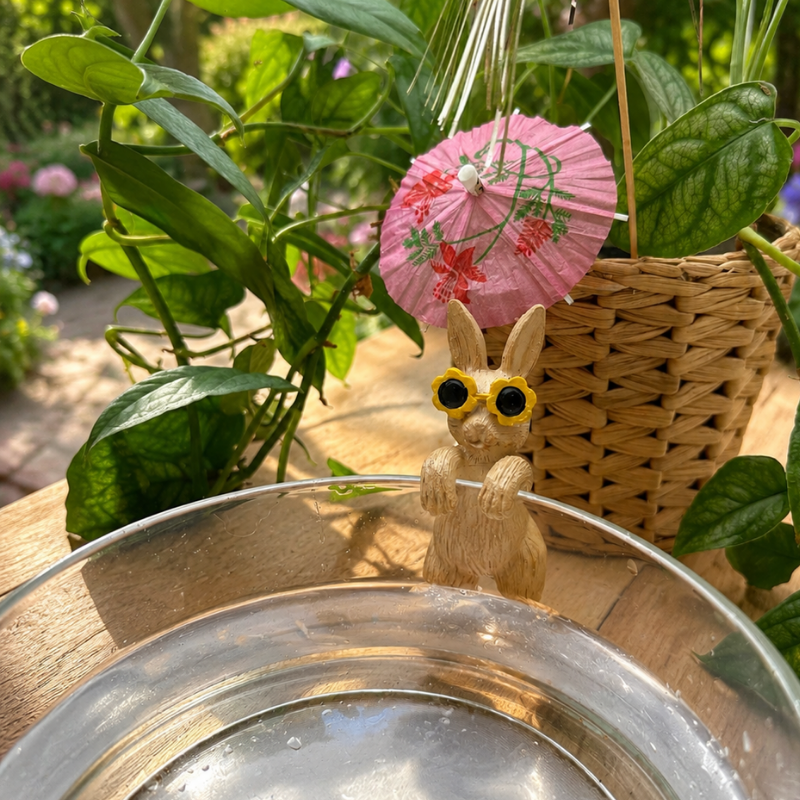 Hase mit Brille Topfanhänger aus Harz, 10 cm