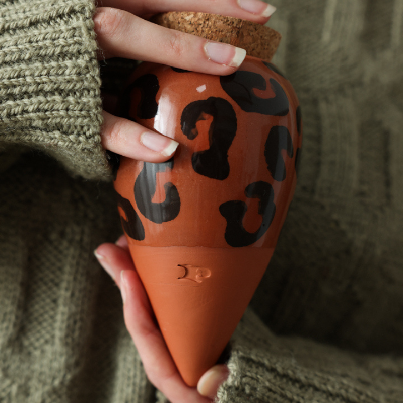 Neu! Olla "Macchiato Leopard" von Pepín – Pflanzgefäß zur natürlichen Bewässerung